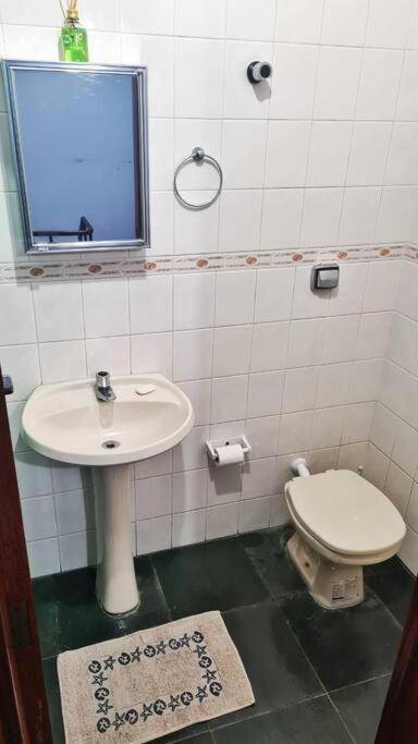 100Mts Da Praia Com Churrasqueira, Piscina E Wi-Fi Caraguatatuba Ngoại thất bức ảnh