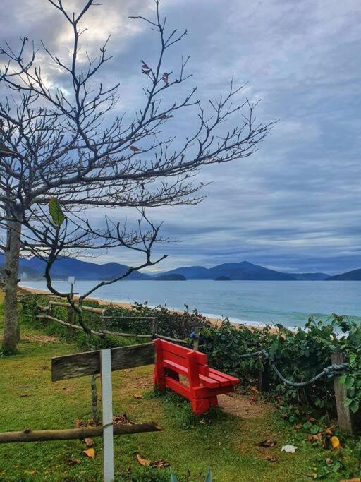 100Mts Da Praia Com Churrasqueira, Piscina E Wi-Fi Caraguatatuba Ngoại thất bức ảnh